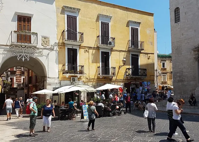 Arco Della Neve Bari
