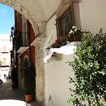 Affittacamere Arco Della Neve 3*