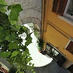 Arco Della Neve Affittacamere 3*