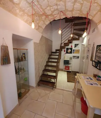 Guest house Arco Della Neve 3*